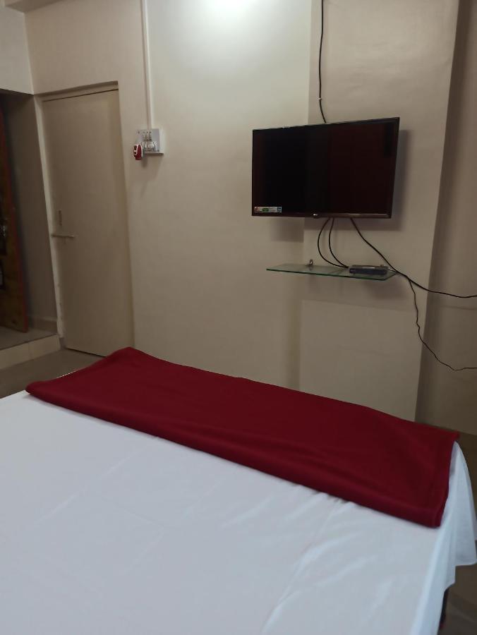 Malwade Motels Pune Exterior foto