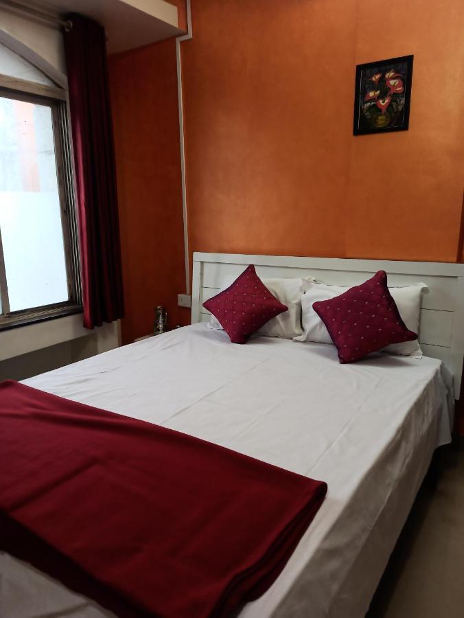 Malwade Motels Pune Exterior foto